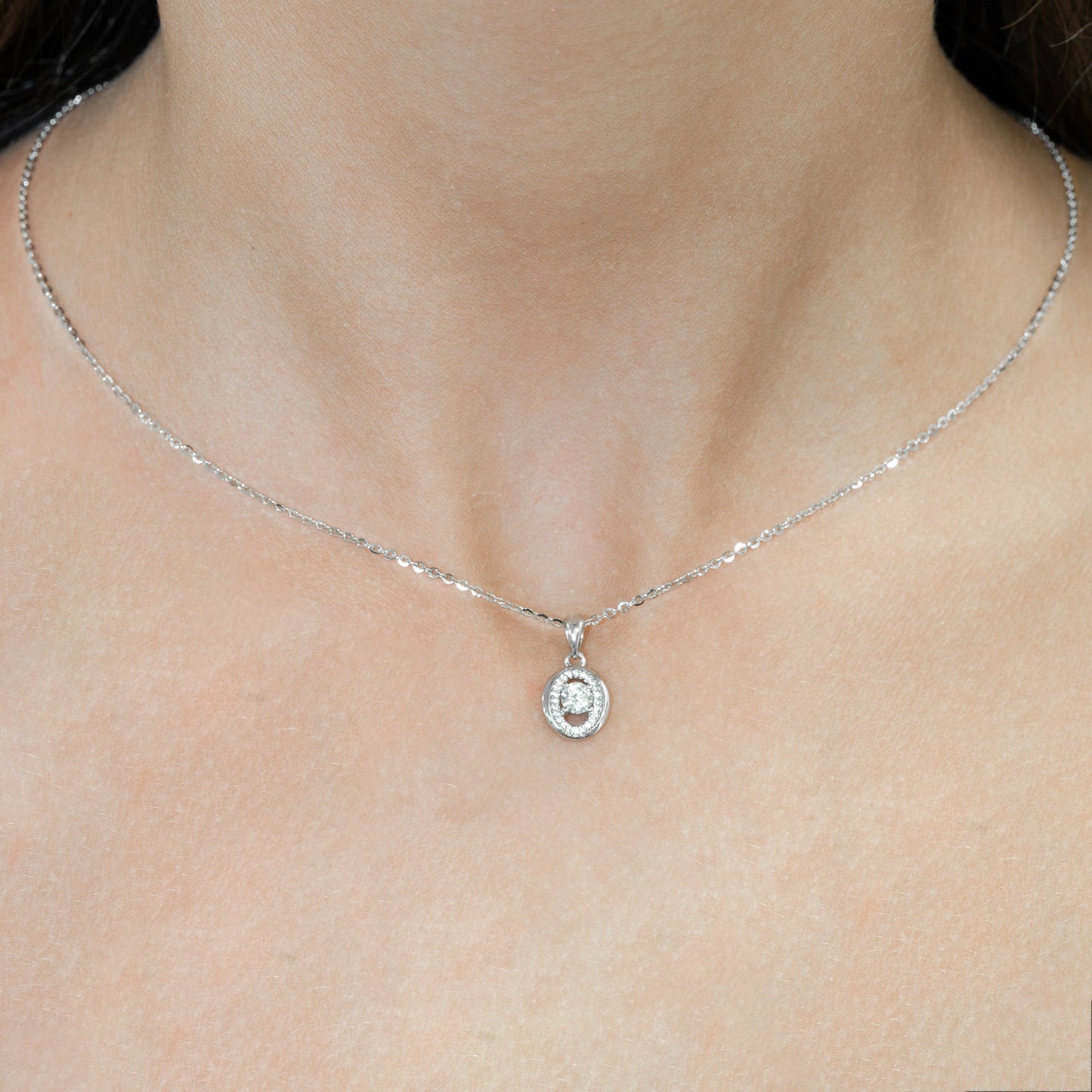 Silver Classic Halo Pendant Necklace