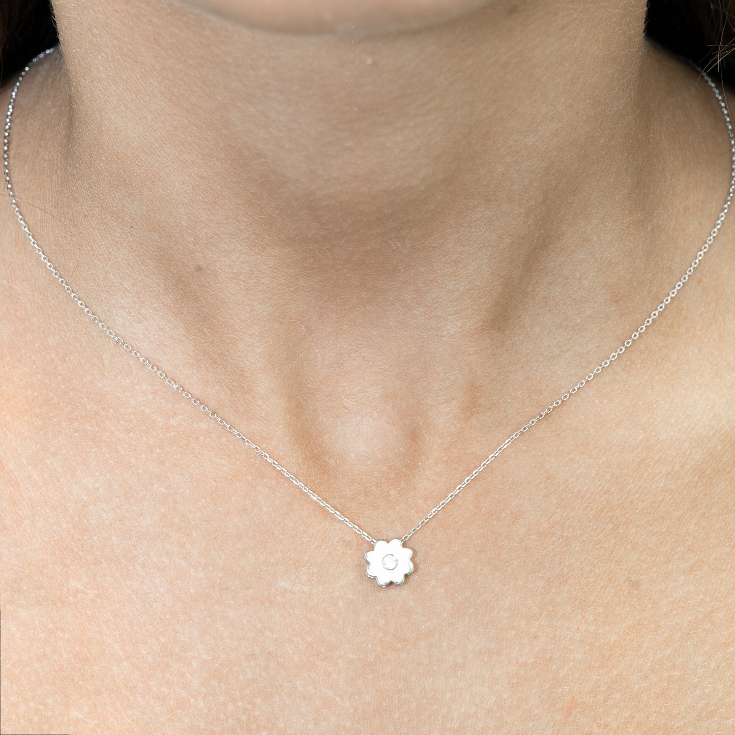 Silver Minimalist Flower Pendant Necklace