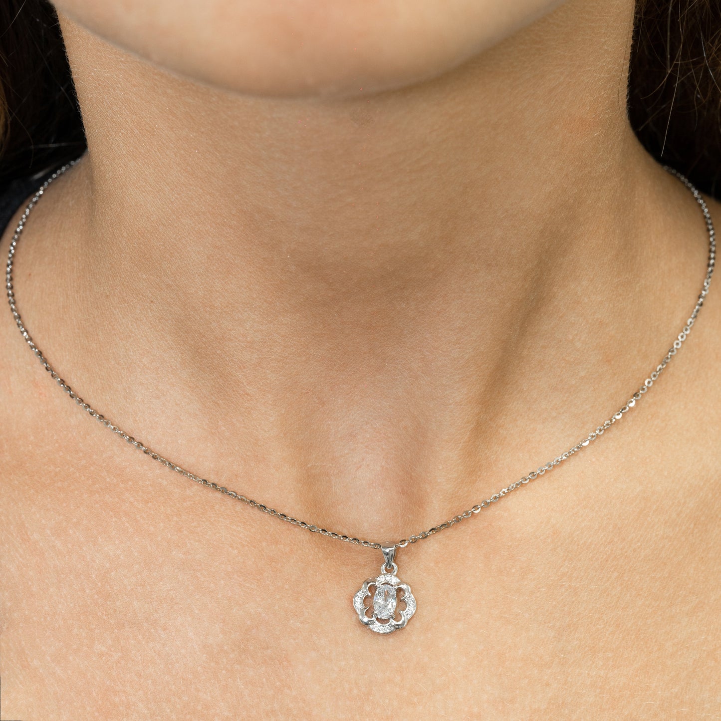 Elegant Sterling Silver Floral Pendant Necklace