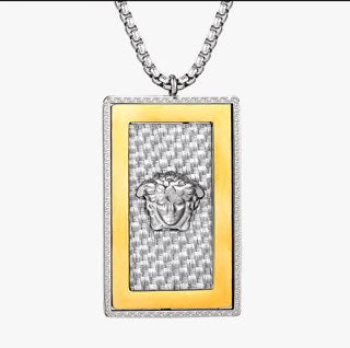 Oro Medusa Pendant Necklace