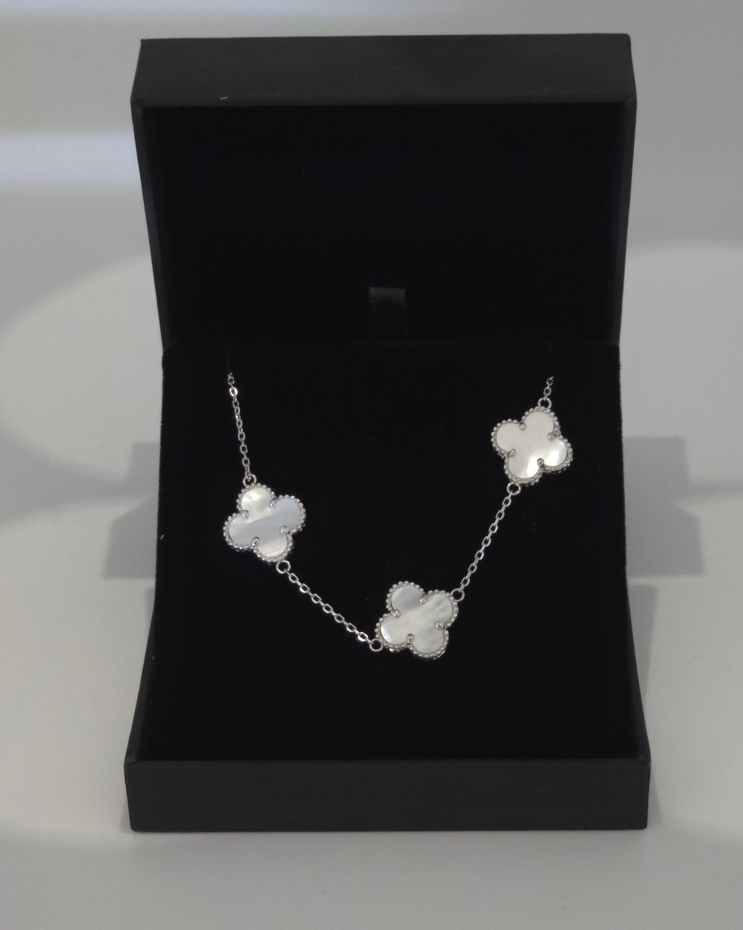 Sterling Silver 925 Mother of Pearl Clover Station Bracelet